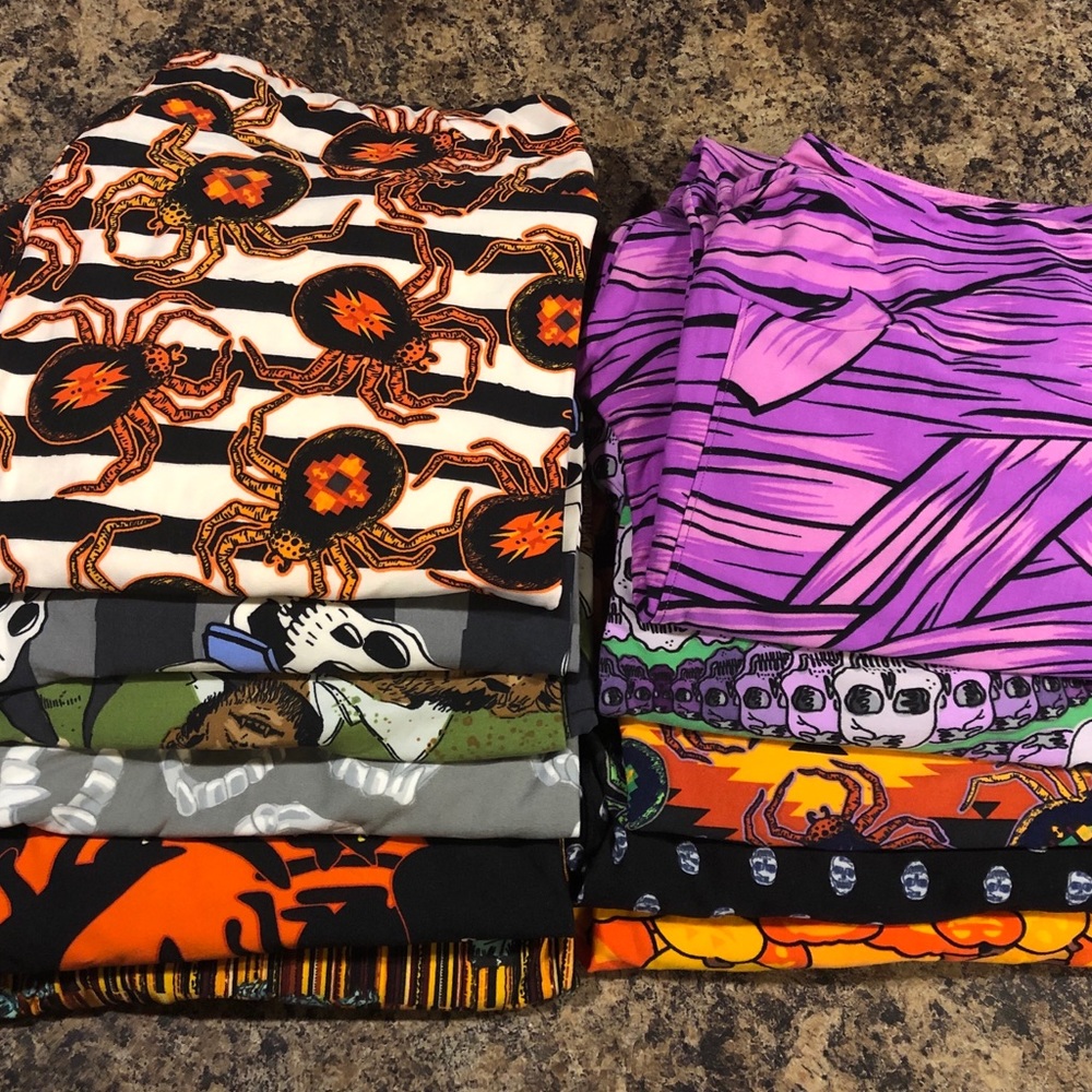 11 pair of TC2 Halloween Leggings